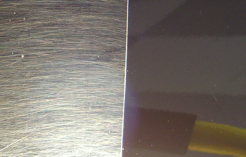 links unbehandelt, rechts behandelt