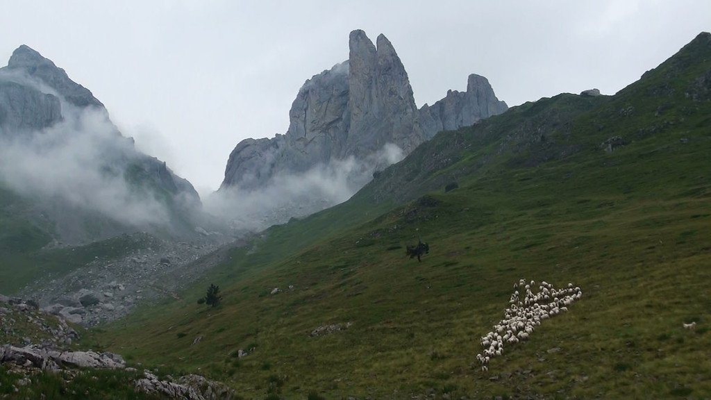 Orage sur les Aiguilles d'Ansabère