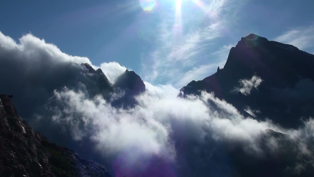 Le Balaïtous sortant des nuages