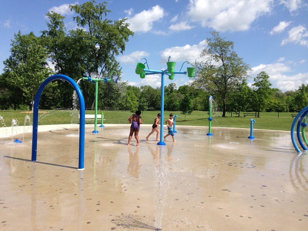 静かな公園 公園 - mamaSAPO Novi