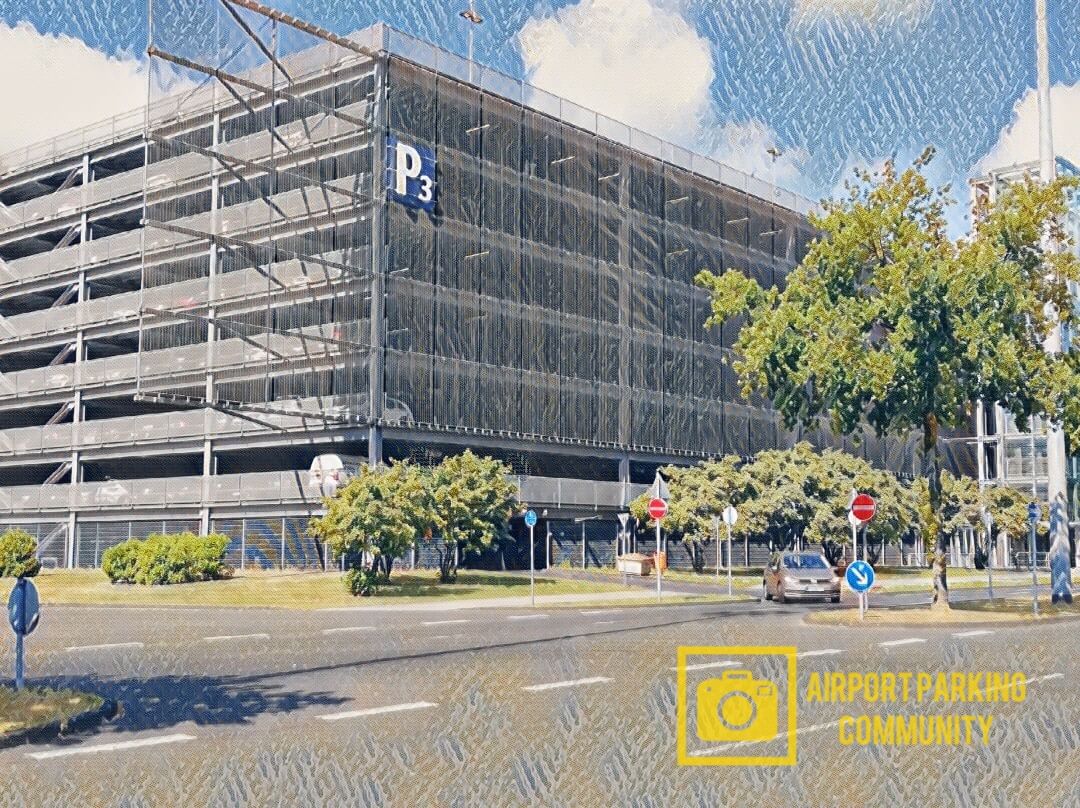 Parken Flughafen Köln CGN / P3 Parkhaus im Terminal Airport Parking