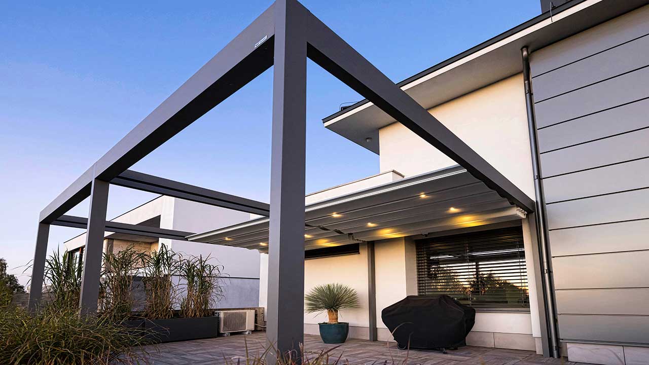 Wunderschöne Pergola mit Flatdach bzw. Planendach für mehr Zeit unterm freien Himmel