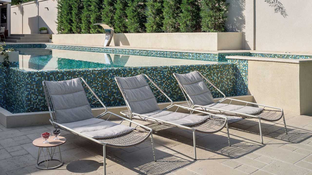 Hochwertige, robuste und handgefertigte Gartenmöbel bzw. Outdoormöbel 