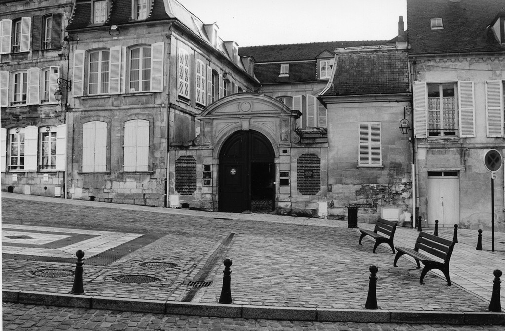 La maison Breuil place de l’Hôtel de Ville à Clermont