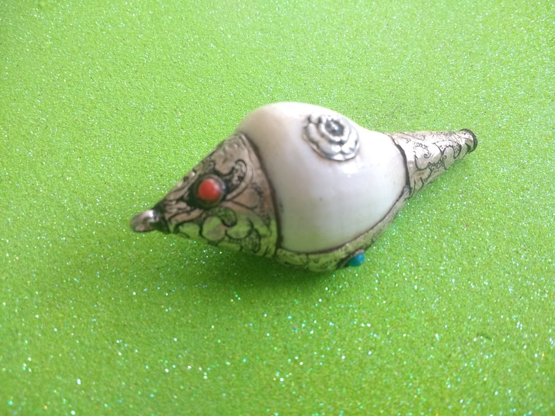 Tibet Kleines Schutz-AMULETT MUSCHELHORN Conch Anhänger SILBER NEPAL