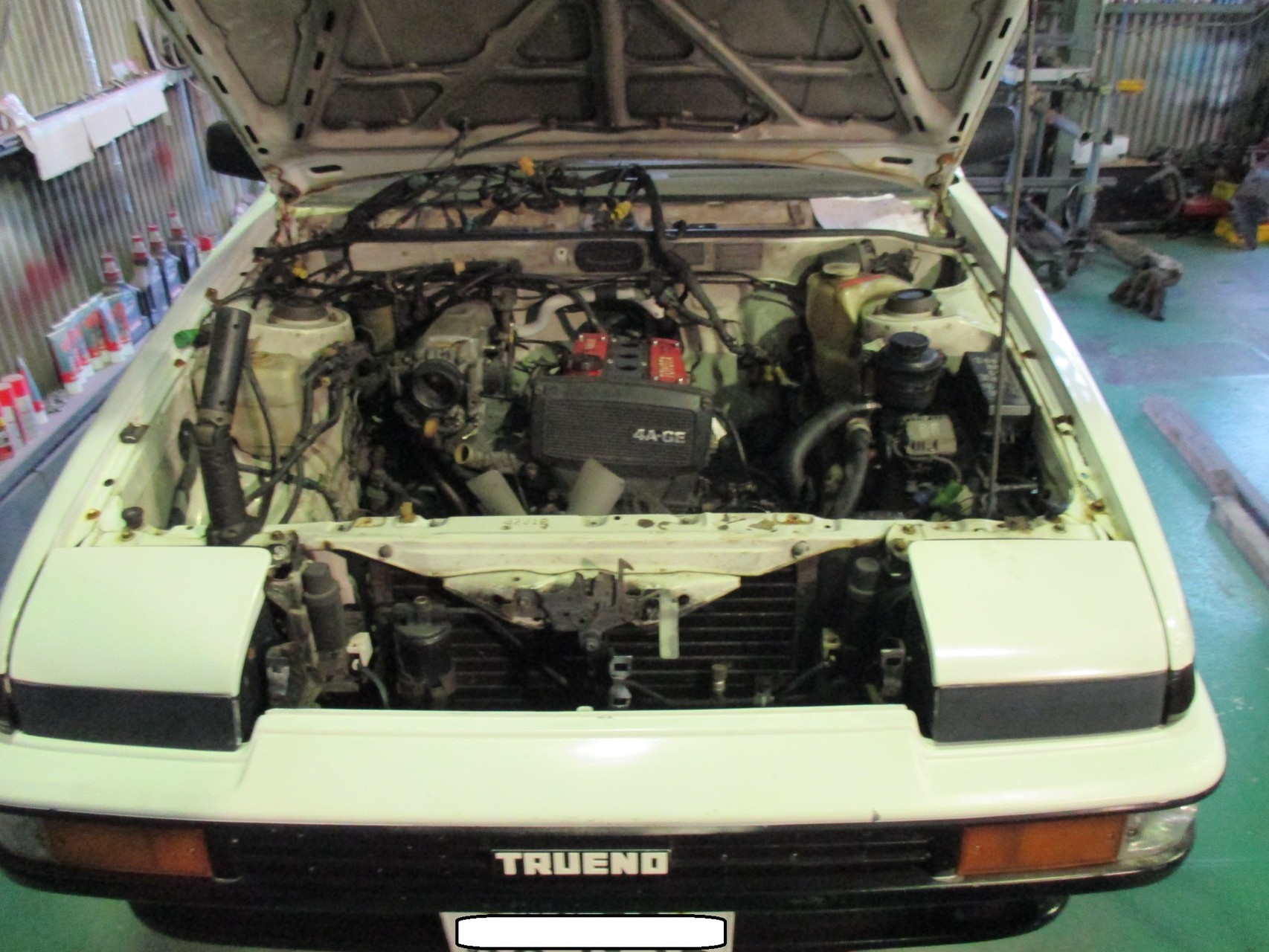 ＡＥ８６　トレノ　エンジン取外し