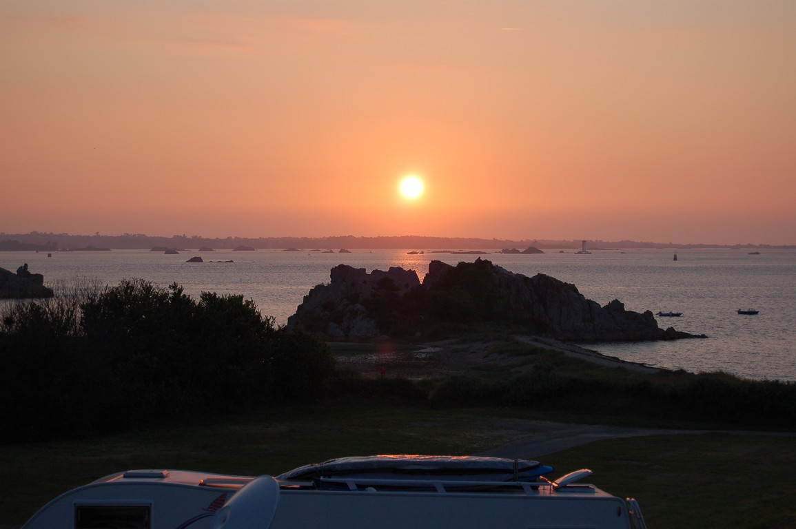 coucher de soleil à l'embarcadère pour l'île de Bréhat