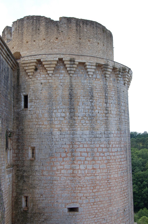 tour du chateau de Bonaguil