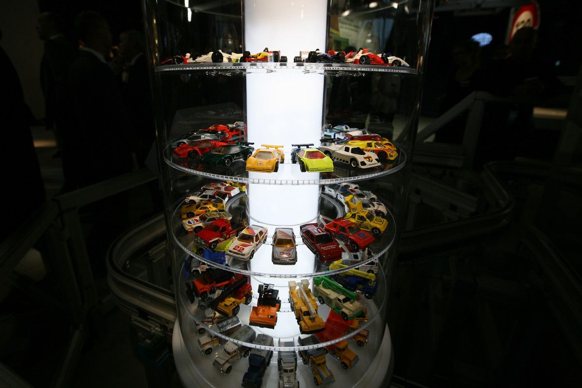 Der Matchbox-Lift: In 40 Vitrinen sind 100 Automodelle der Marke Matchbox zu sehen.