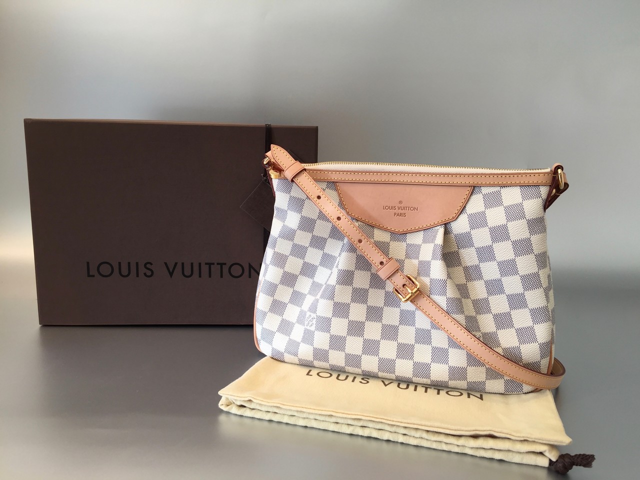 Damier azur pm shop