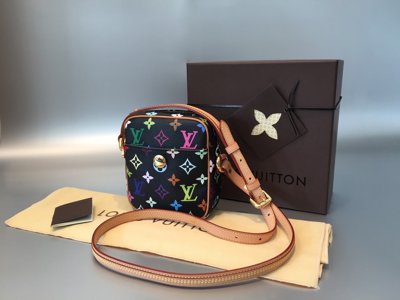 Louis vuitton rift new arrivals