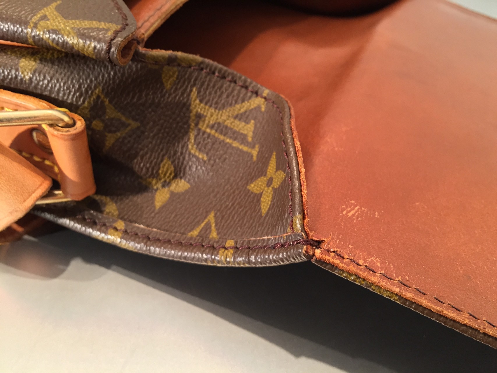 Preloved Louis Vuitton Cartouchiere GM Monogram Bag 852 072423 –  KimmieBBags LLC