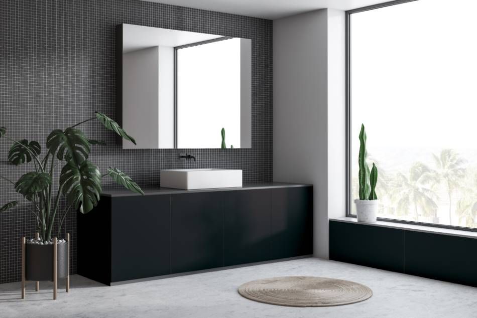 RM06 Anthracite Grey