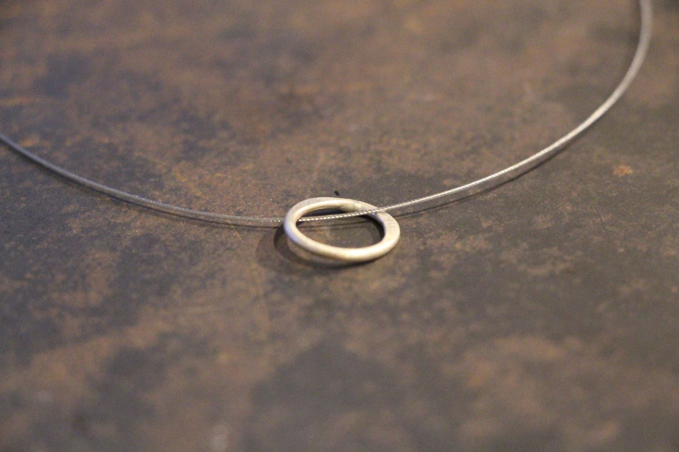 Ring mit Kette
