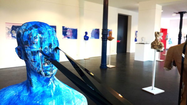 medienkritik, gesicht, videotapes kommen aus den augen
