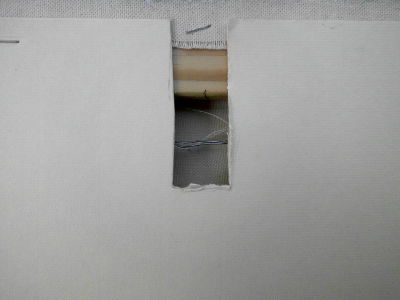 Spalt für den Bilderhaken