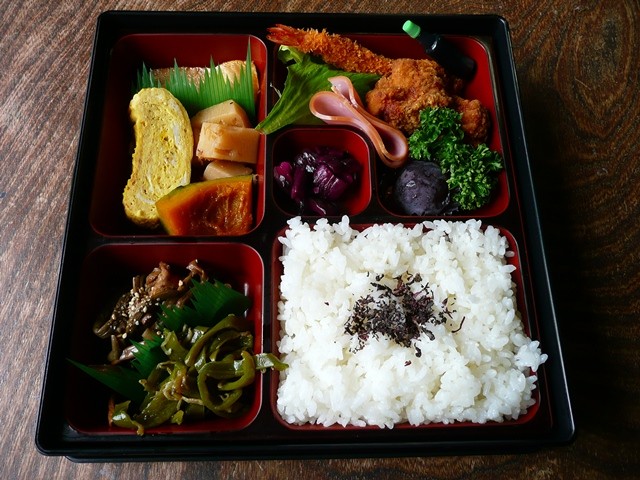 朝日屋特製お弁当