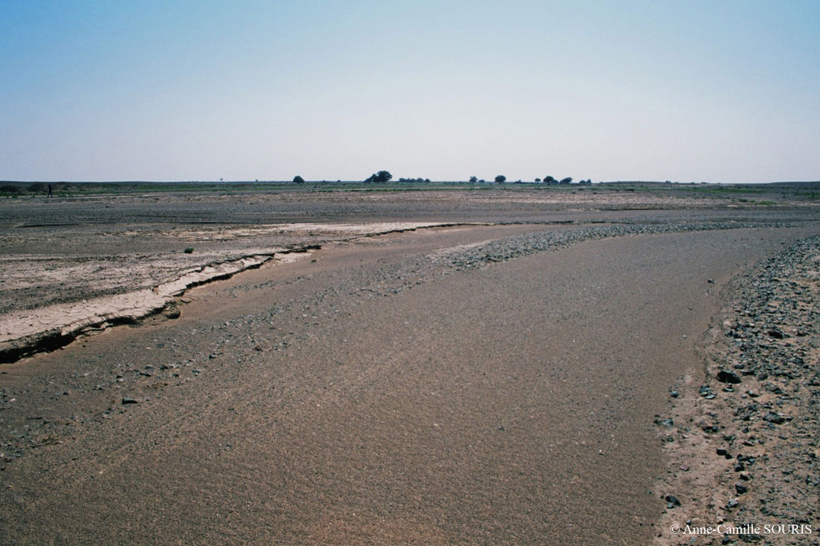 Lit d'une rivière asséchée