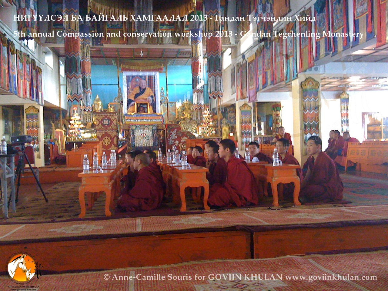 2d jour de la conférence "Compassion et Conservation" à Gandan le 17.05.2013 devant les jeunes moines bouddhistes et leur enseignants