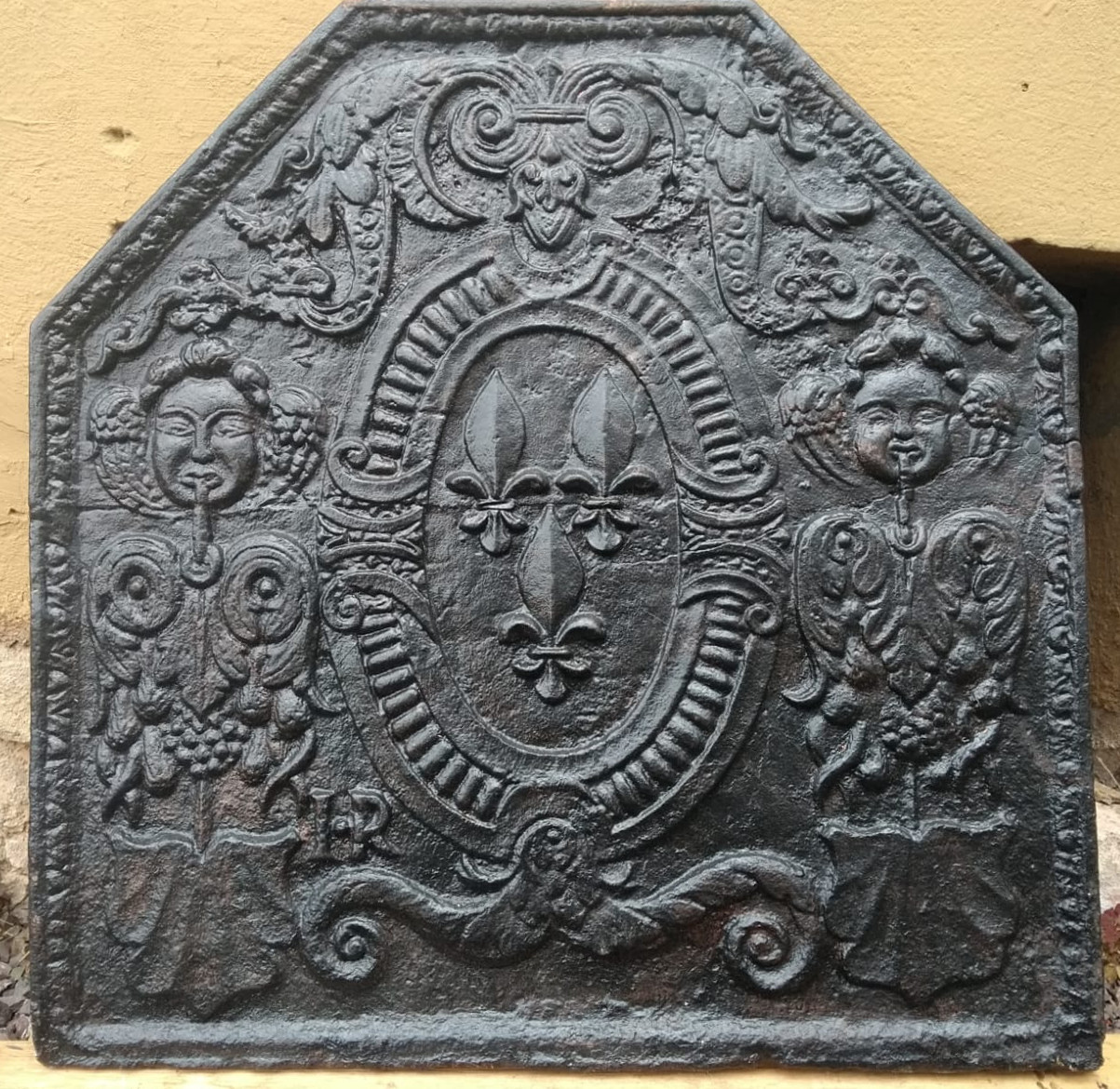 ID 285 Bourbonenwappen Hexagonal Coat Of Arms Of The French Royal House Of Bourbon Historic 
