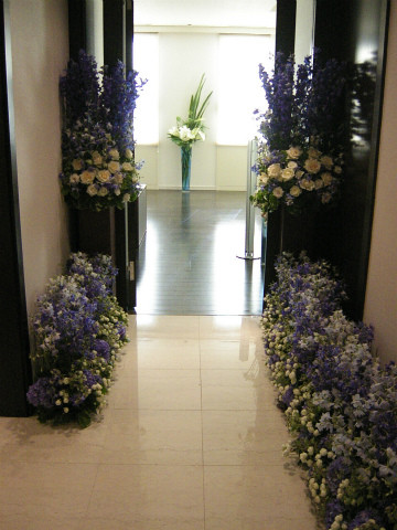 個人宅　廊下装花