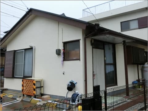 屋上床と外壁、付帯部の塗装工事完了後