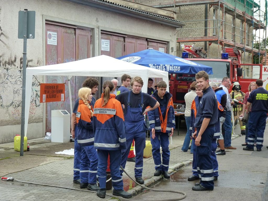 Mitglieder der Feuerwehr Altglienicke