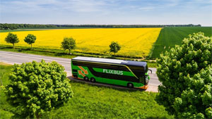 FlixBus sieht den ersten Elektro-Fernbus als Signal an die Bushersteller, Innovationen voranzutreiben und Alternativen zum reinen Diesel-Antrieb zu entwickeln