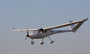 Yuneec E43, das erste in Europa zugelassene zweisitzige Elektromotor-Flugzeug