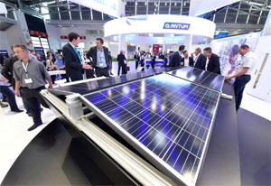 Der Aufschwung der Photovoltaik in Europa hängt mit verschiedenen Faktoren zusammen. Die Intersolar Europe ist der ideale Treffpunkt, die neuen Synergieeffekte auf den Märkten zu diskutieren und weiterzuentwickeln.