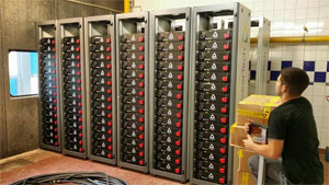 Installation des Batteriespeichersystems auf Borkum