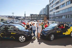 Der Energienabieter Yello hat das 300. Elektro-Auto vom Typ BMW i3 an Kunden übergeben