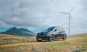Der Energiedienstleister The Mobility House ist als Partner der Groupe Renault verantwortlich für die intelligente Integration der Elektro-Fahrzeuge und kleiner Energiespeicher in das lokale Stromnetz des Energieversorgers EEM