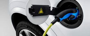 Bei den alternativen Antrieben wachsen laut VDIK Pkw mit Elektro- bzw. Hybridantrieb am stärksten.
