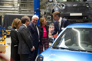 Bundespräsident Steinmeier besichtigt die Anlauffabrik für das Elektro-Stadtauto e.GO Life in Aachen