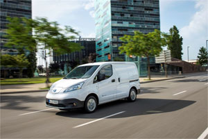 Der Elektro-Transporter Nissan e-NV200 kann laut Hersteller mit einer Batterieladung Strecken von bis zu 280 Kilometern zurücklegen