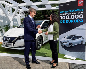 Das Jubiläumsmodell des Leaf geht an Susana de Mena aus Madrid