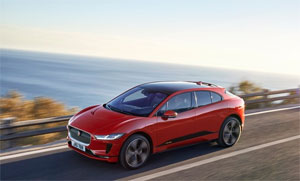 Der I-PACE wurde von Jaguar Land Rover Designern und Ingenieuren in Großbritannien entwickelt. Im Rahmen eines Fertigungsabkommens wird der I-PACE von Magna Steyr in Graz (Österreich) gebaut.