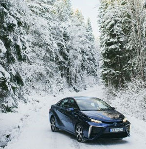 Das Brennstoffzellen-System im Mirai, arbeite erwiesenermaßen selbst bei Temperaturen von minus 37° Celsius uneingeschränkt zuverlässig, betont Toyota
