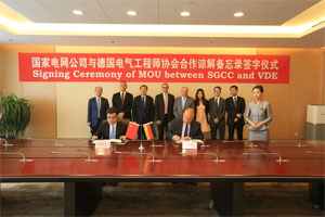 State Grid China und der deutsche Technologieverband unterzeichnen ein Memorandum of Understanding in Sachen Energie und Mobilität.
