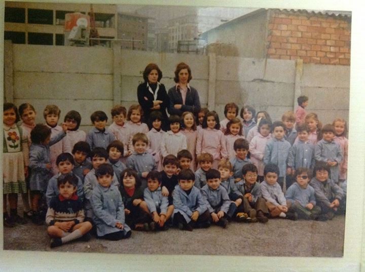 1977 Grupo de colegio San Juan Bosco en Piedritas con obras Panera