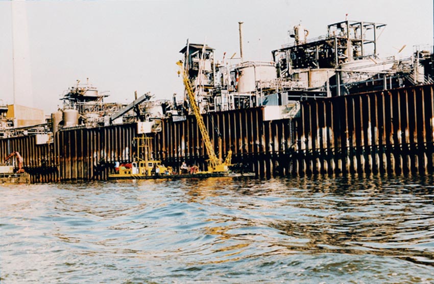 Monika Humm, global - Hamburg 3, 2006, C-Print, 30,5x40,6cm