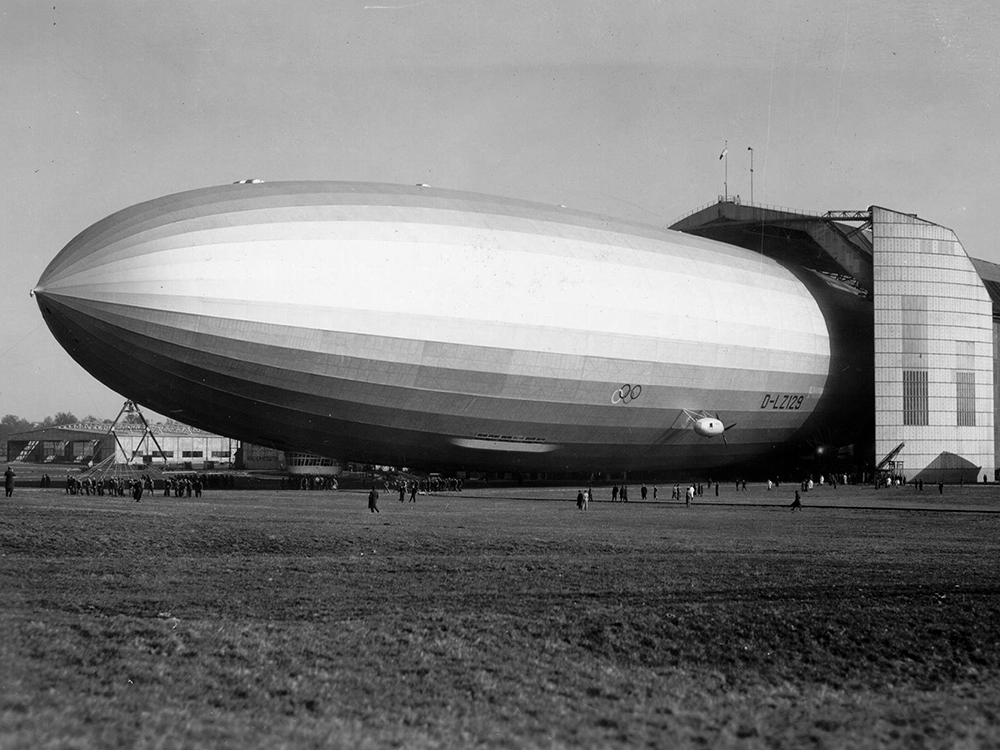 飛行船のループタイ 金属製 C ツェッペリン飛行船シリーズ