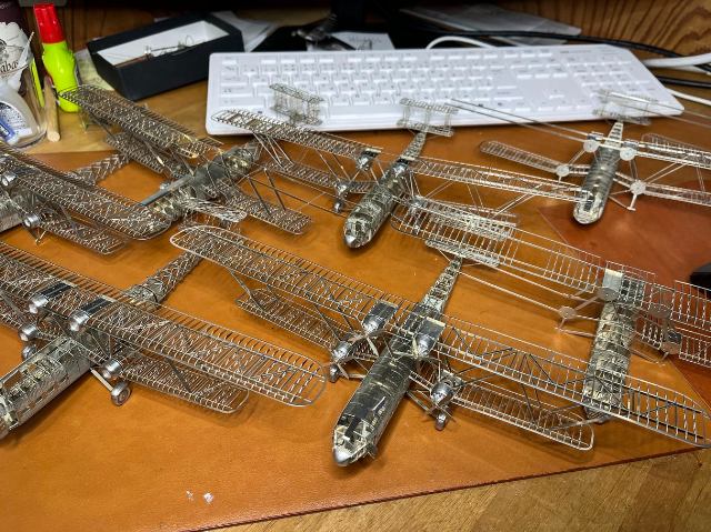新製品 - Model aircraft kit by Shinichi Iwami