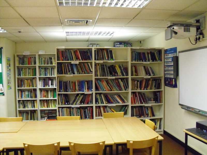 ロンドンのメイン校の図書館