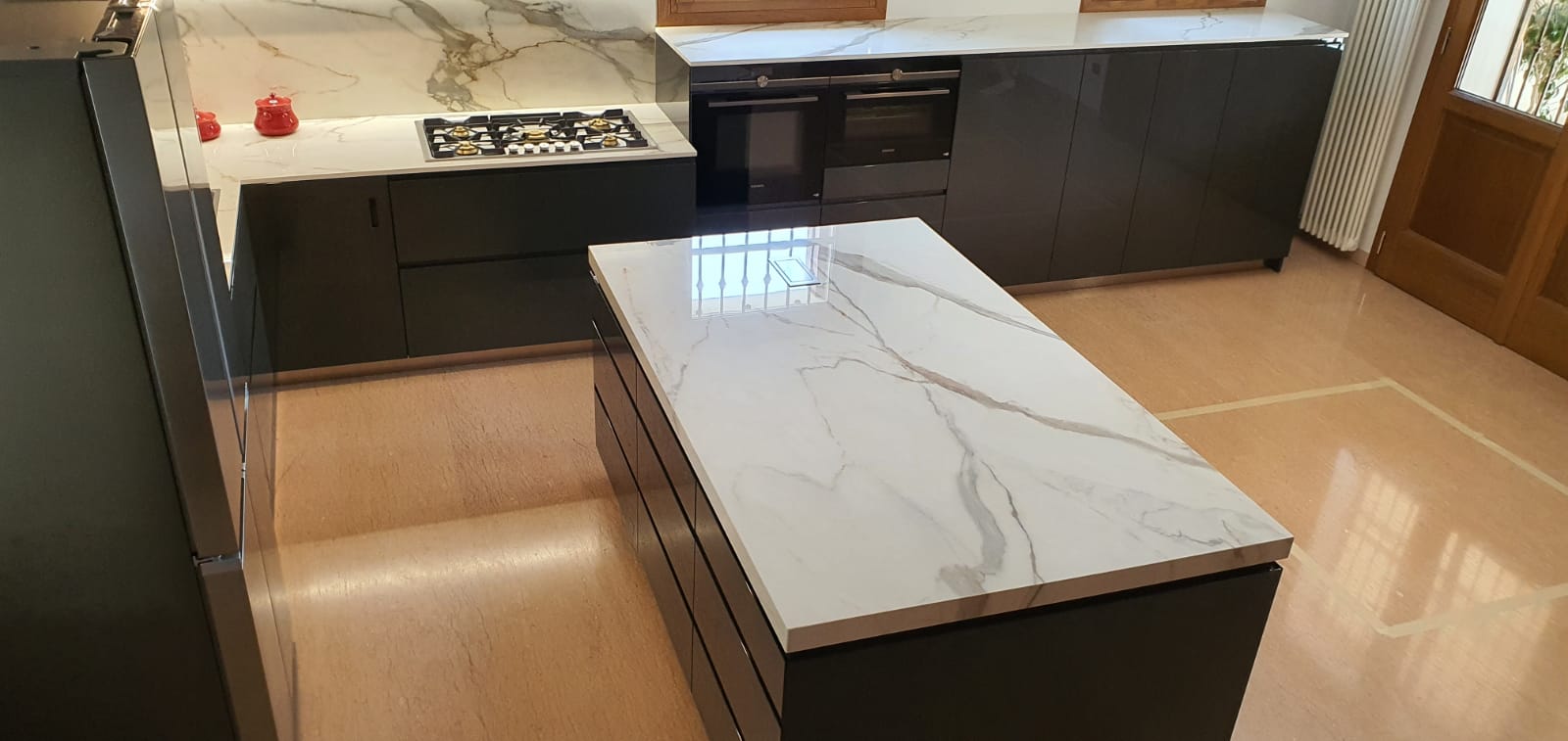 top cucina in calacatta imperiale vena passante