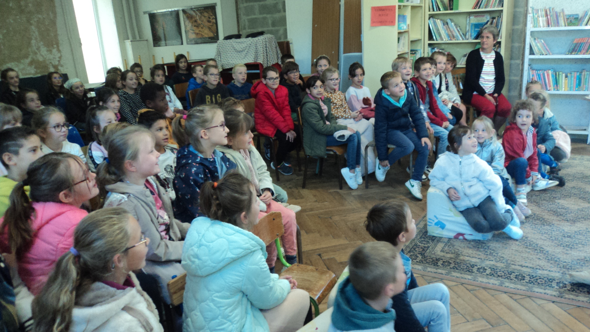 Les enfants sont attentifs ...