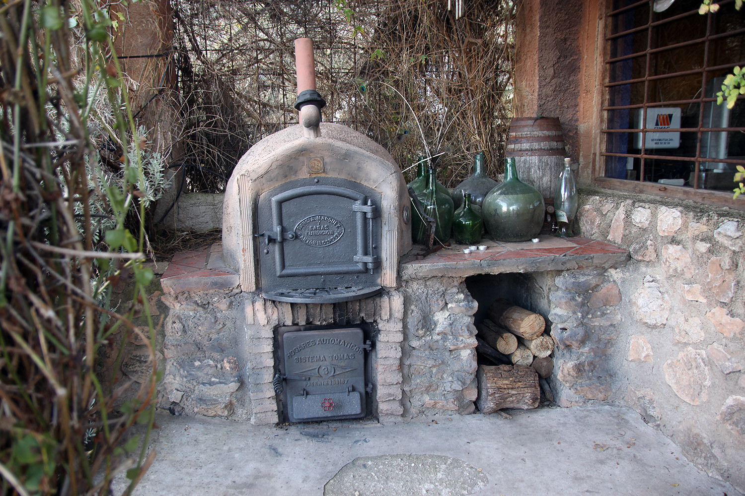 The outdoor stove