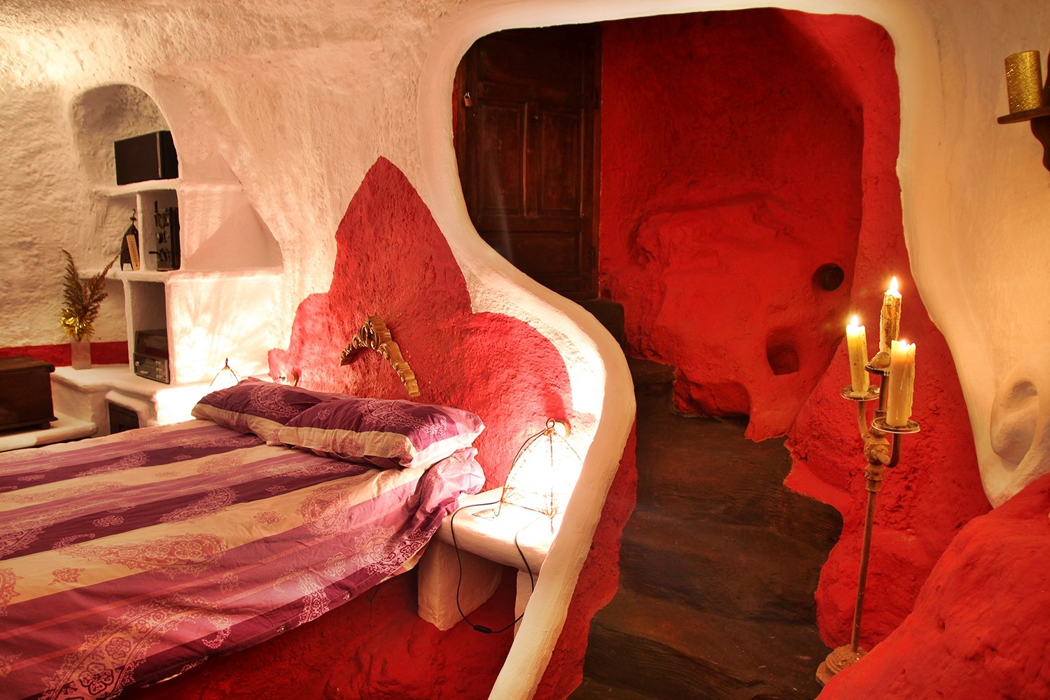 Cave bedroom 3