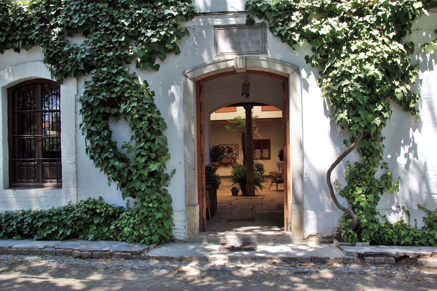 The entrance to the courtyard